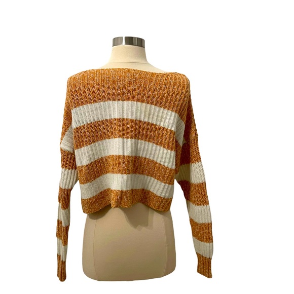 American Eagle Sweater Women’s Top Size XS Yellow in Color - Picture 3 of 5